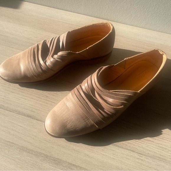 Garnet Hill | Leather Carey Cutwork Loafers - Picture 2 of 9